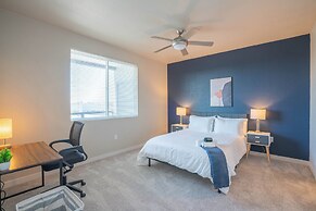 KLVG - V on Broadway