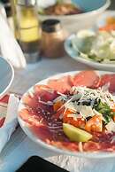 Soficu Hotel On The Beach