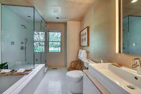 Spacious 5-br 4-bath Pool in East Hamptons