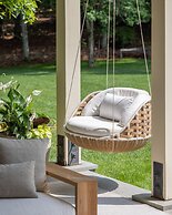 Luxurious 8 Bedroom Retreat With Pool East Hampton