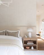 Luxurious 8 Bedroom Retreat With Pool East Hampton