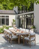 Luxurious 8 Bedroom Retreat With Pool East Hampton