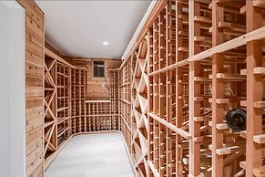 Luxury Villa 7br 7baths With a Private Pool Hamptons