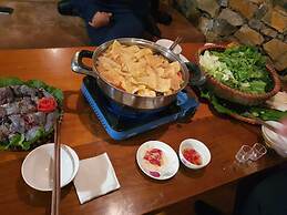 Long Co Tran Homestay