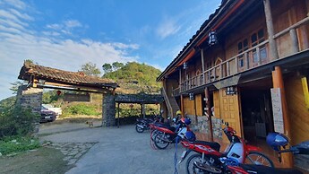 Long Co Tran Homestay