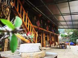 Long Co Tran Homestay