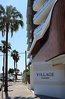Luxury Palm Beach 1 BDR in The Village