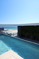 Luxury Palm Beach 1 BDR in The Village