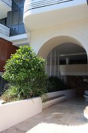 Luxury Palm Beach 1 BDR in The Village