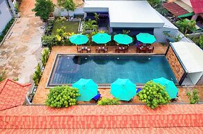 Tim & Sophy Angkor Inn