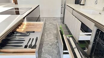 Elite Atoll Luxury Villas Phuket