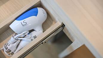 B2 Ubon Airport Premier Hotel