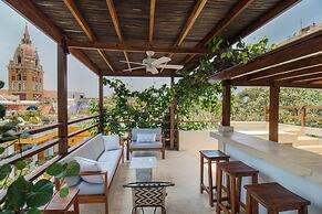 Goitia Apartment-rooftop Jacuzzi