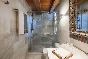 Goitia Apartment-rooftop Jacuzzi