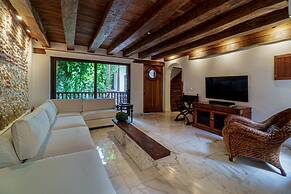 Goitia Apartment-rooftop Jacuzzi