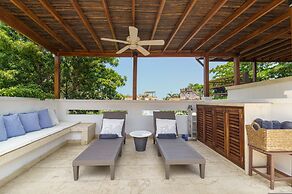 Goitia Apartment-rooftop Jacuzzi