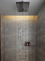 Model J Hotel Jakarta Soekarno Hatta Airport