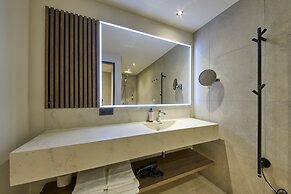 LH Suites - New Opening