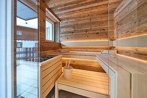 LH Suites - New Opening