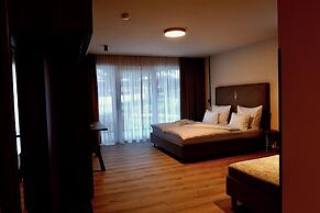 LH Suites - New Opening