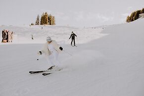 LH Suites - New Opening