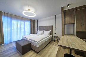 LH Suites - New Opening