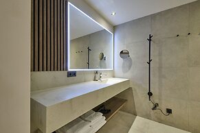 LH Suites - New Opening