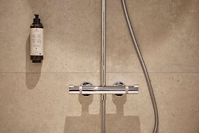 LH Suites - New Opening