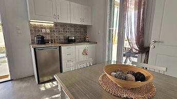 Mykonos4Islands Seaside Homes and Suites