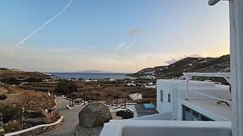 Mykonos4Islands Seaside Homes and Suites