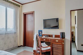 Hotel in Cecina just 100 mt from the sea