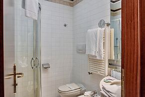 Hotel in Cecina just 100 mt from the sea