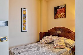 Hotel in Cecina just 100 mt from the sea