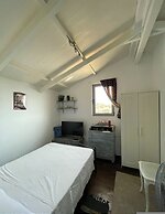 Simple Stay Vari s House