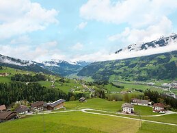 Welcoming Apartment in Stummerberg With Terrace