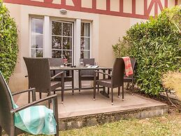 Apartment in Residence & Spa With Common Pool and Sauna, Houlgate