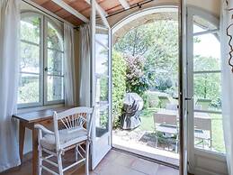 Holiday Flats at Domaine de Saint-endreol With Golf, SPA and Pool