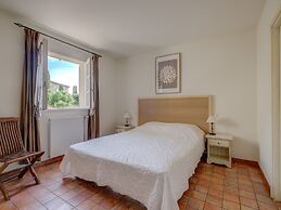 Holiday Flats at Domaine de Saint-endreol With Golf, SPA and Pool