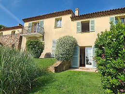 Holiday Flats at Domaine de Saint-endreol With Golf, SPA and Pool