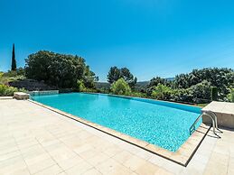 Holiday Flats at Domaine de Saint-endreol With Golf, SPA and Pool