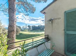 Holiday Flats at Domaine de Saint-endreol With Golf, SPA and Pool