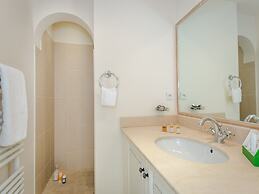 Holiday Flats at Domaine de Saint-endreol With Golf, SPA and Pool