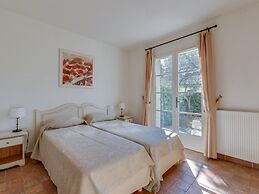 Holiday Flats at Domaine de Saint-endreol With Golf, SPA and Pool