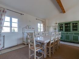 Holiday Flats at Domaine de Saint-endreol With Golf, SPA and Pool