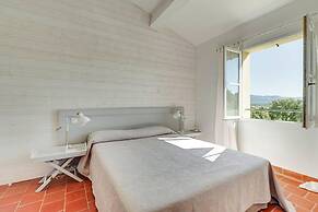 Holiday Flats at Domaine de Saint-endreol With Golf, SPA and Pool