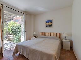 Holiday Flats at Domaine de Saint-endreol With Golf, SPA and Pool