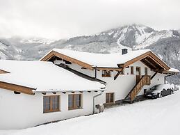 Modern Mansion in Kaprun Near Ski Area