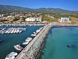 Res. Villa Tyrrenia, Macinaggio/rogliano, Apartment With bay View