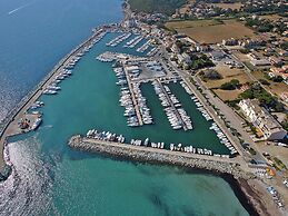 Res. Villa Tyrrenia, Macinaggio/rogliano, Apartment With bay View