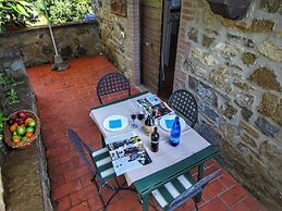 Cozy Farmhouse in Paciano With Private Pool